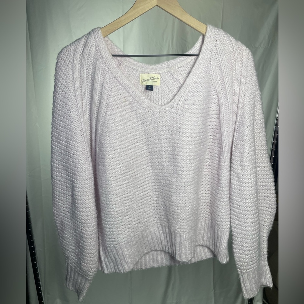 Universal Threads medium v neck sweater